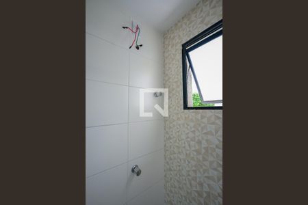 Banheiro de kitnet/studio para alugar com 1 quarto, 32m² em Vila Ernesto, São Paulo