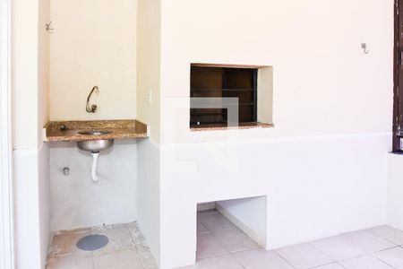 Sacada de apartamento para alugar com 2 quartos, 78m² em São João, Porto Alegre