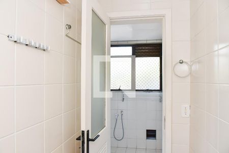 Apartamento para alugar com 78m², 2 quartos e 1 vaga Apartamento para alugar com 78m², 2 quartos e 1 vagaBanheiro de Serviço
