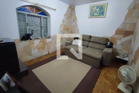 Casa para alugar com 280m², 5 quartos e 2 vagasSala segundo andar