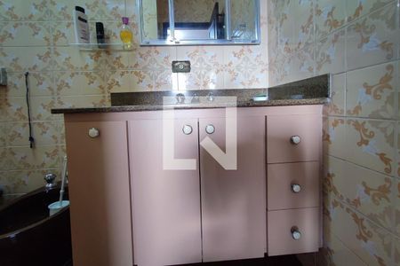 Casa para alugar com 280m², 5 quartos e 2 vagasBanheiro suíte 