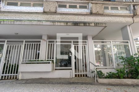 Apartamento à venda com 210m², 4 quartos e 1 vagaFachada