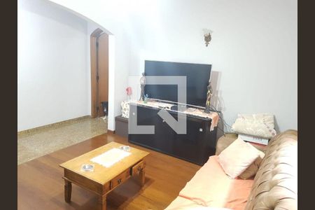Casa à venda com 3 quartos, 330m² em Vila São José, São Paulo