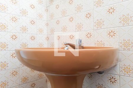 Apartamento para alugar com 120m², 2 quartos e 2 vagasDetalhe do banheiro