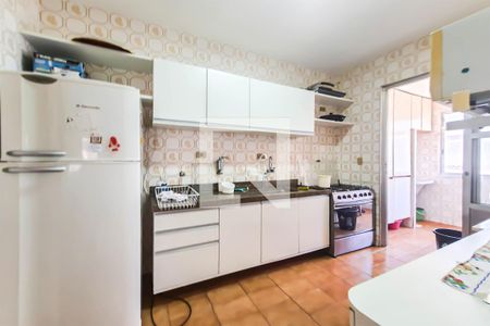 Apartamento para alugar com 120m², 2 quartos e 2 vagasCozinha - Armários