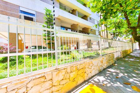 Apartamento para alugar com 120m², 2 quartos e 2 vagasFachada do Prédio