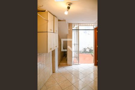 Casa para alugar com 150m², 2 quartos e 2 vagas Casa para alugar com 150m², 2 quartos e 2 vagasArea de Serviço