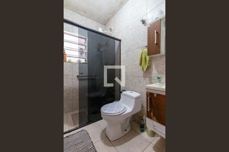 Banheiro de casa à venda com 4 quartos, 125m² em Cidade Antônio Estêvão de Carvalho, São Paulo