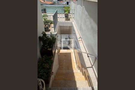 Casa à venda com 200m², 3 quartos e 3 vagas Casa à venda com 200m², 3 quartos e 3 vagasEntrada