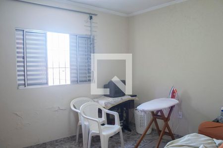 Casa à venda com 200m², 3 quartos e 3 vagas Casa à venda com 200m², 3 quartos e 3 vagasQuarto casa 2
