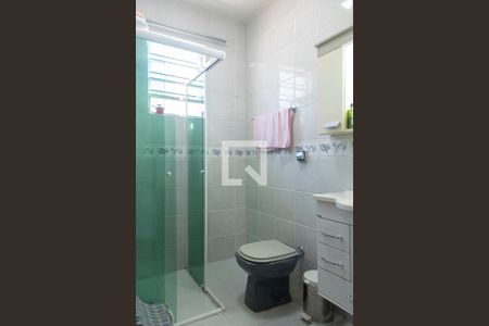 Casa à venda com 200m², 3 quartos e 3 vagas Casa à venda com 200m², 3 quartos e 3 vagasBanheiro