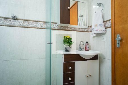 Banheiro de casa à venda com 5 quartos, 253m² em Vila Nhocune, São Paulo