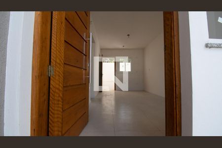 entrada da sala de casa de condomínio para alugar com 2 quartos, 54m² em Rondônia, Novo Hamburgo
