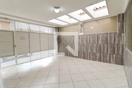 Casa à venda com 140m², 3 quartos e 2 vagasGaragem