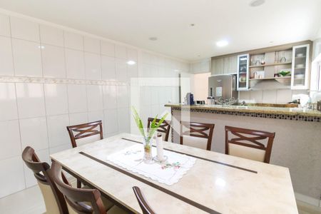 Casa à venda com 140m², 3 quartos e 2 vagasCozinha/Sala de Jantar