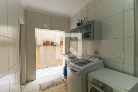 Casa à venda com 140m², 3 quartos e 2 vagasÁrea de Serviço