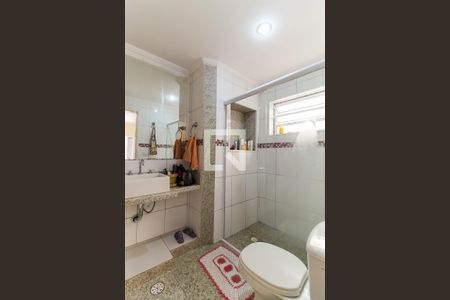 Casa à venda com 140m², 3 quartos e 2 vagasBanheiro da Suíte