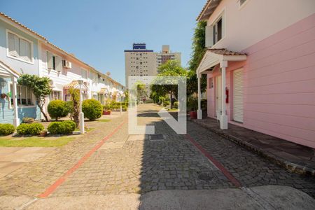Casa de condomínio à venda com 76m², 2 quartos e 1 vagaÁrea Comum