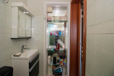 Casa de condomínio à venda com 76m², 2 quartos e 1 vagaBanheiro da Suíte 2