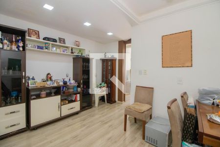 Casa de condomínio à venda com 76m², 2 quartos e 1 vagaCopa