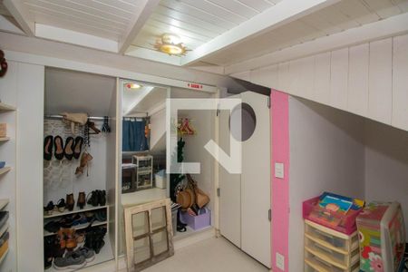 Casa de condomínio à venda com 76m², 2 quartos e 1 vagaSótão