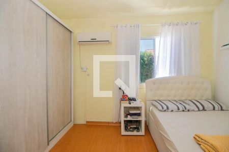 Casa de condomínio à venda com 76m², 2 quartos e 1 vagaSuíte 1