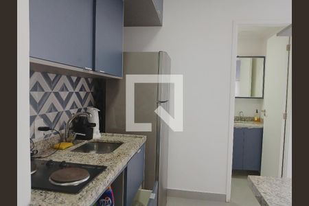 Cozinha de apartamento para alugar com 1 quarto, 27m² em República, São Paulo