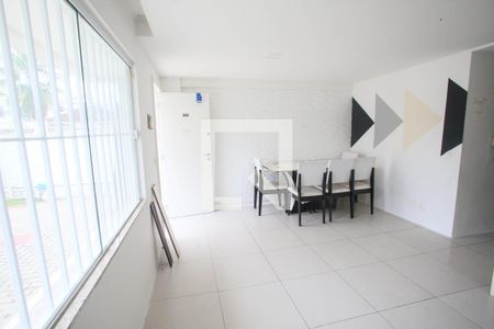Sala de casa de condomínio à venda com 3 quartos, 107m² em Taquara, Rio de Janeiro