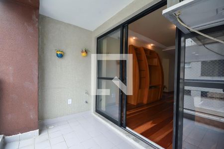 Apartamento à venda com 77m², 2 quartos e 1 vagaVaranda