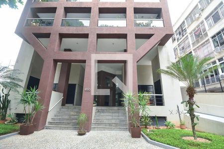 Apartamento à venda com 77m², 2 quartos e 1 vagaFachada