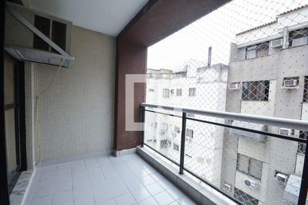 Apartamento à venda com 77m², 2 quartos e 1 vagaVaranda