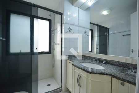 Apartamento à venda com 77m², 2 quartos e 1 vagaBanheiro da suíte