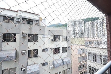 Apartamento à venda com 77m², 2 quartos e 1 vagaVista