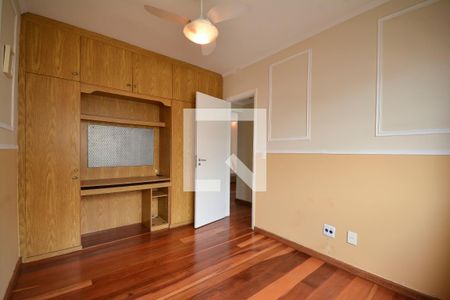 Apartamento à venda com 77m², 2 quartos e 1 vagaQuarto 2