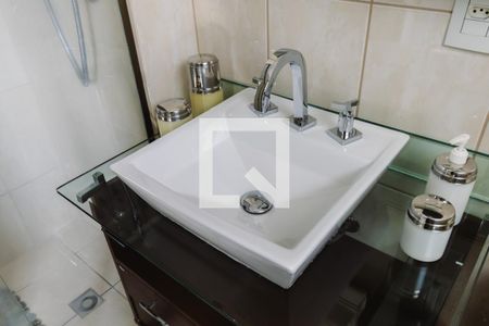 Apartamento para alugar com 96m², 3 quartos e 2 vagasBanheiro da Suíte 1 Pia