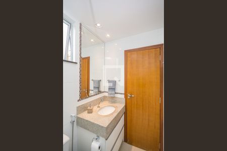 Apartamento à venda com 94m², 3 quartos e 2 vagasBanheiro da Suíte