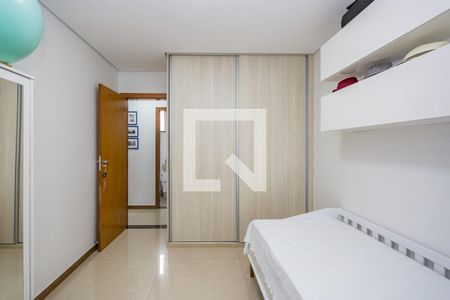 Apartamento à venda com 94m², 3 quartos e 2 vagasQuarto 2
