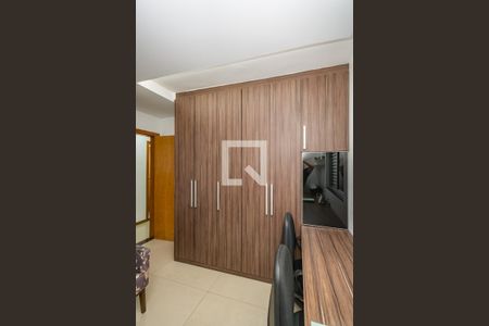 Apartamento à venda com 94m², 3 quartos e 2 vagasQuarto 3