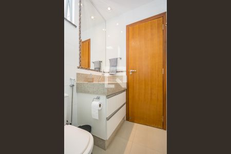 Apartamento à venda com 94m², 3 quartos e 2 vagasBanheiro da Suíte