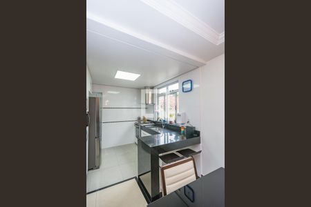 Apartamento à venda com 94m², 3 quartos e 2 vagasCozinha