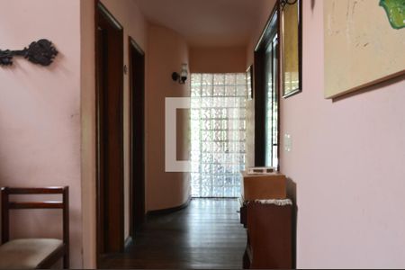 Casa à venda com 300m², 4 quartos e 3 vagasHall Inferior