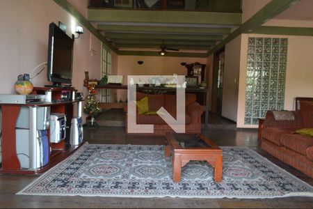 Sala de TV de casa à venda com 4 quartos, 300m² em Tanque, Rio de Janeiro