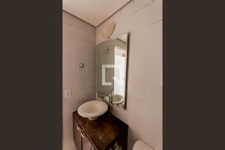 Apartamento para alugar com 55m², 2 quartos e 1 vaga Apartamento para alugar com 55m², 2 quartos e 1 vagaBanheiro
