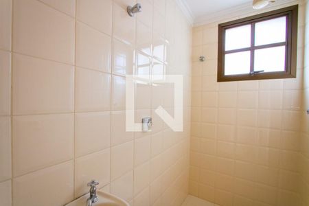 Apartamento para alugar com 150m², 3 quartos e 2 vagasBanheiro de serviço