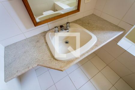 Apartamento para alugar com 150m², 3 quartos e 2 vagasBanheiro do quarto 1