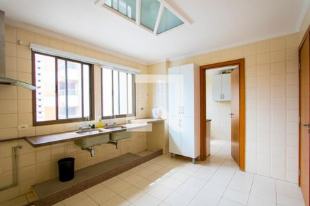 Apartamento para alugar com 150m², 3 quartos e 2 vagasCozinha