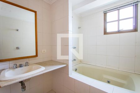 Apartamento para alugar com 150m², 3 quartos e 2 vagasBanheiro do quarto 1