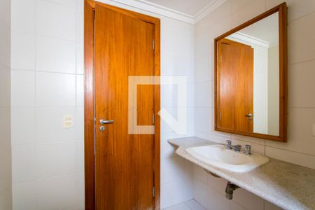 Apartamento para alugar com 150m², 3 quartos e 2 vagasBanheiro do quarto 1