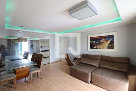 Sala de apartamento para alugar com 3 quartos, 240m² em Mutondo, São Gonçalo