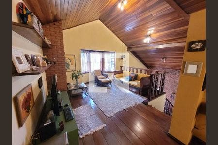 Casa para alugar com 6 quartos, 354m² em Vila Monumento, São Paulo